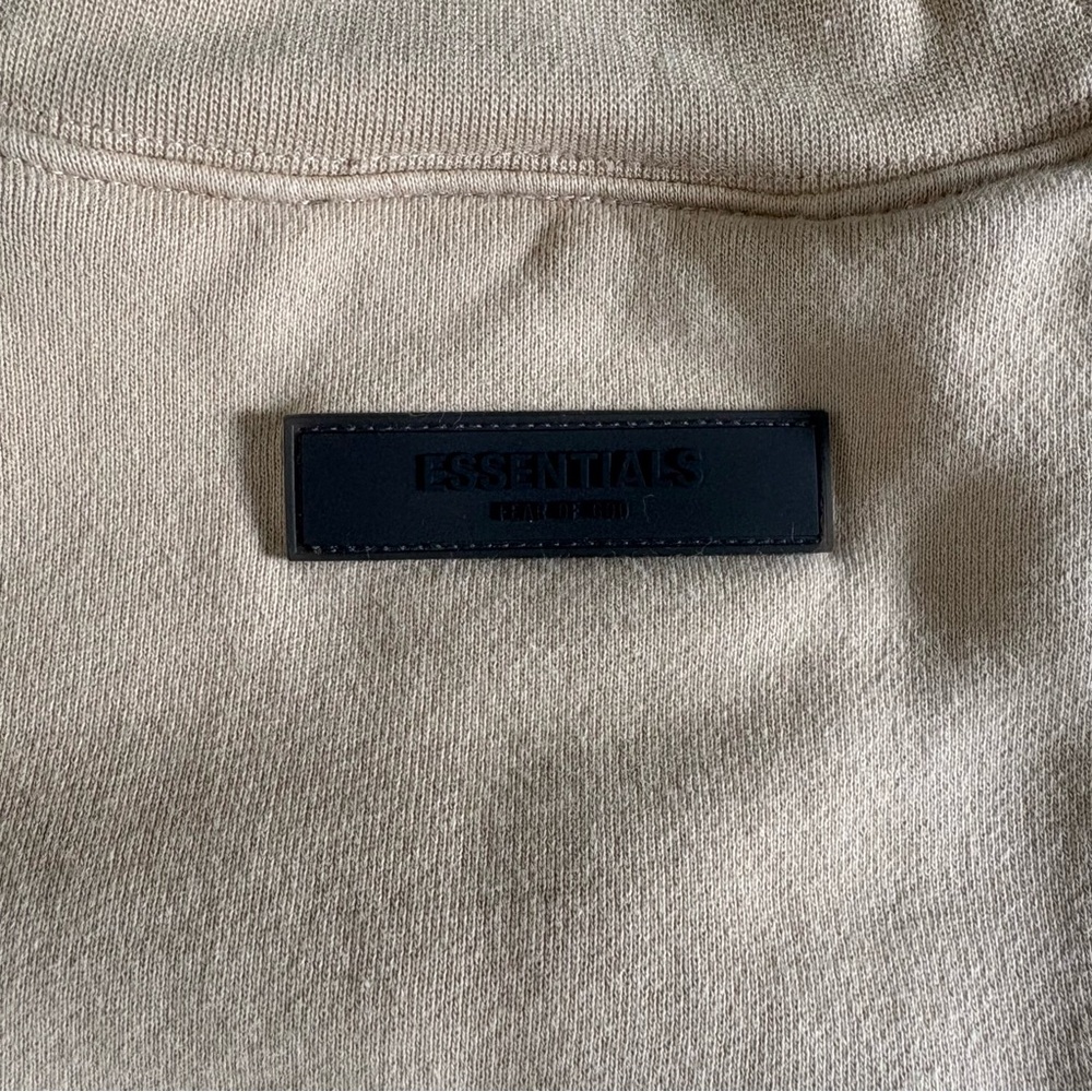Essentials Fear of God men or women’s Cream Sweater M - Picture 5 of 6